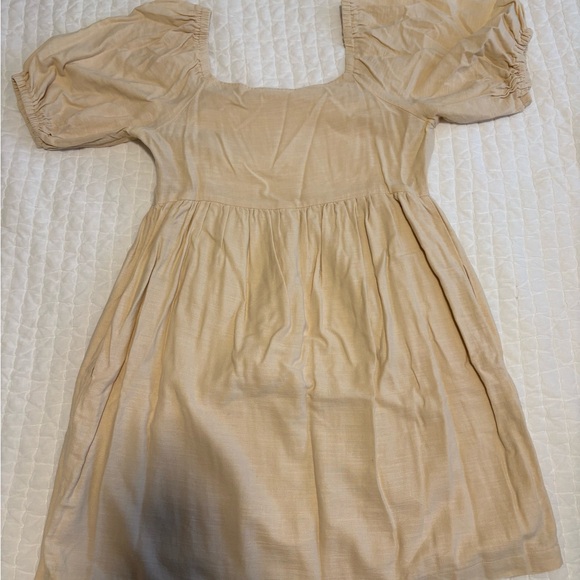 Lush Cream Puff Sleeve Dress - Picture 2 of 2